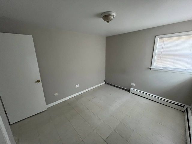 13940 S Edbrooke Avenue 2W, Riverdale, IL 60827