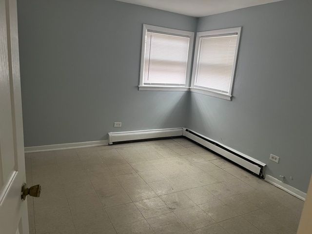 13940 S Edbrooke Avenue 2W, Riverdale, IL 60827