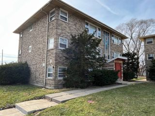 13940 S Edbrooke Avenue 2W, Riverdale, IL 60827