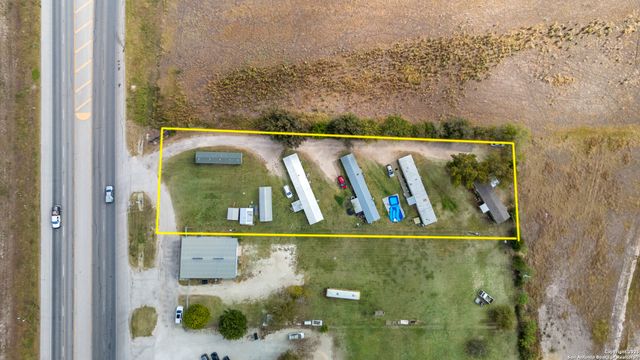 701 19th, Hondo, TX 78861