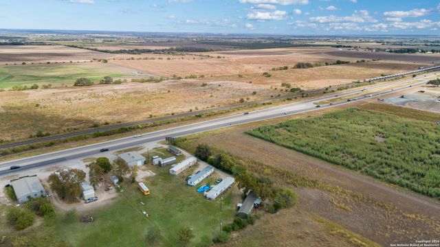 701 19th, Hondo, TX 78861