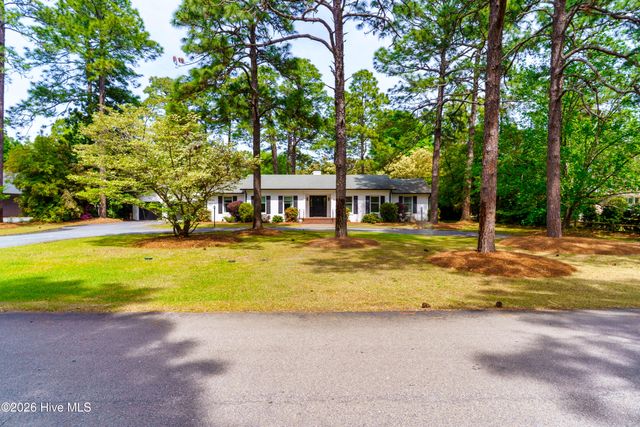 30 Dalrymple Road, Pinehurst, NC 28374