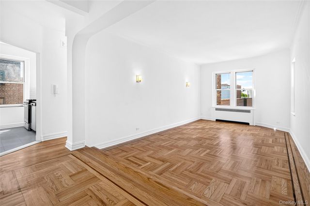 601 Pelham Parkway N 618, Bronx, NY 10467