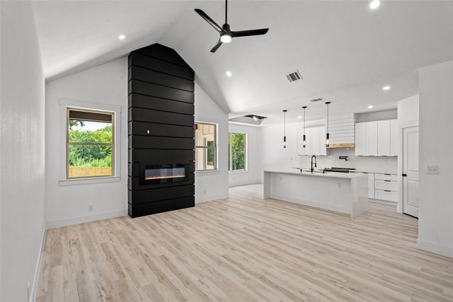 1017 Cedarcrest Drive, Mesquite, TX 75149