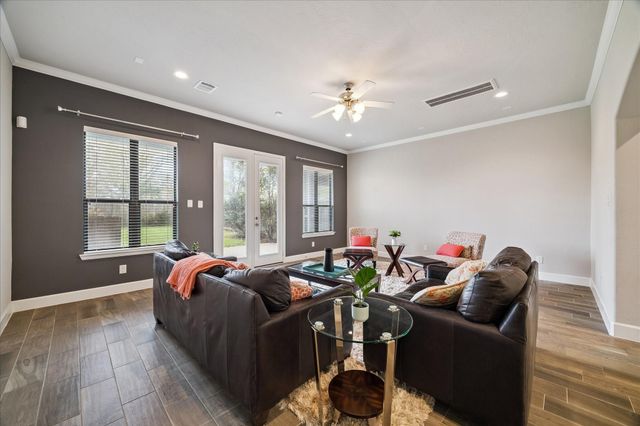 1725 W 23rd Street, Houston, TX 77008