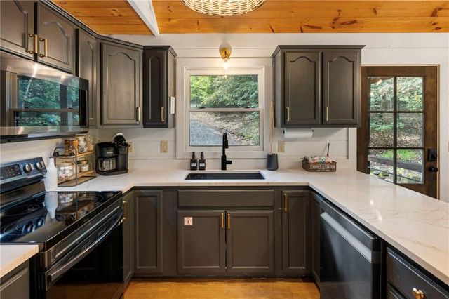 120 Brookhaven Trail, Blue Ridge, GA 30513