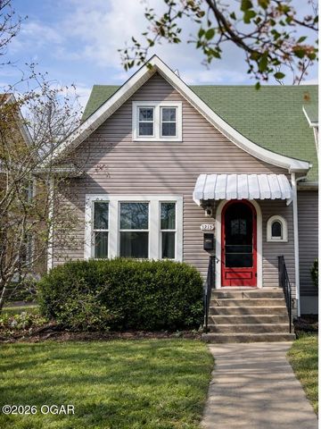 1215 W Broadway Street, Webb City, MO 64870