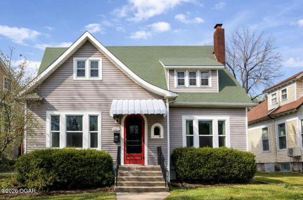 1215 W Broadway Street, Webb City, MO 64870