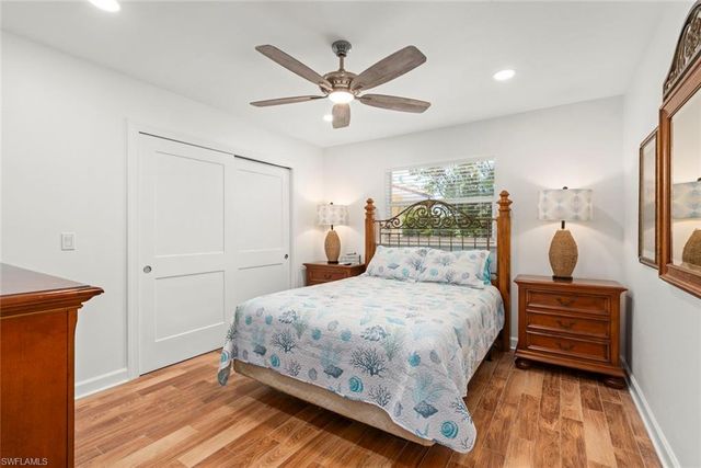 9421 Moonlight DR, Sanibel, FL 33957