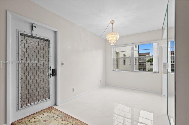 523 Fanshaw M 523, Boca Raton, FL 33434