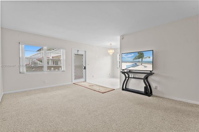 523 Fanshaw M 523, Boca Raton, FL 33434