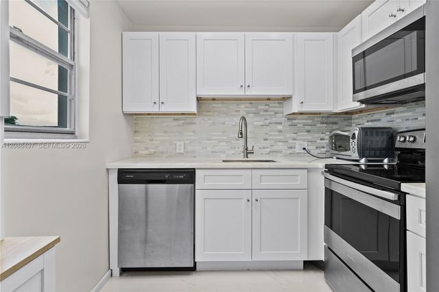 523 Fanshaw M 523, Boca Raton, FL 33434