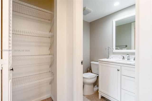 523 Fanshaw M 523, Boca Raton, FL 33434