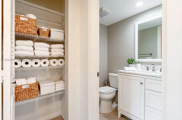 523 Fanshaw M 523, Boca Raton, FL 33434