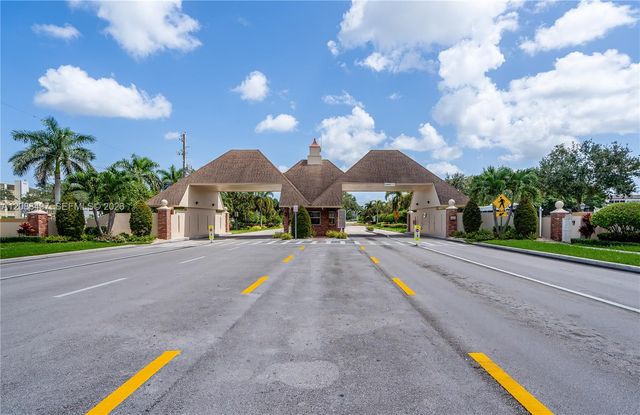523 Fanshaw M 523, Boca Raton, FL 33434