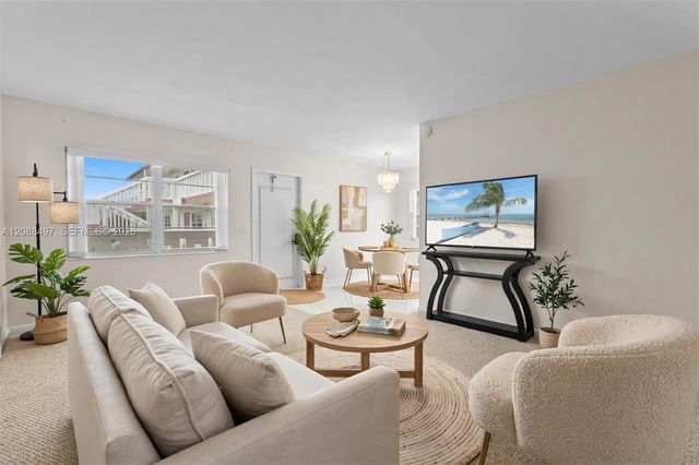 523 Fanshaw M 523, Boca Raton, FL 33434