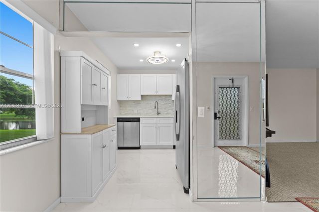 523 Fanshaw M 523, Boca Raton, FL 33434