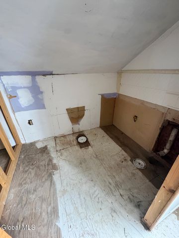 6 Center Street, Stillwater, NY 12170