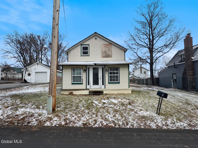 6 Center Street, Stillwater, NY 12170