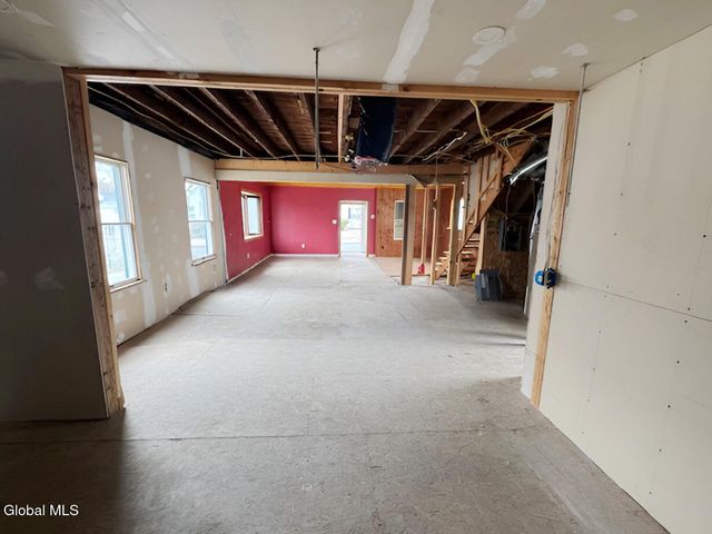 6 Center Street, Stillwater, NY 12170