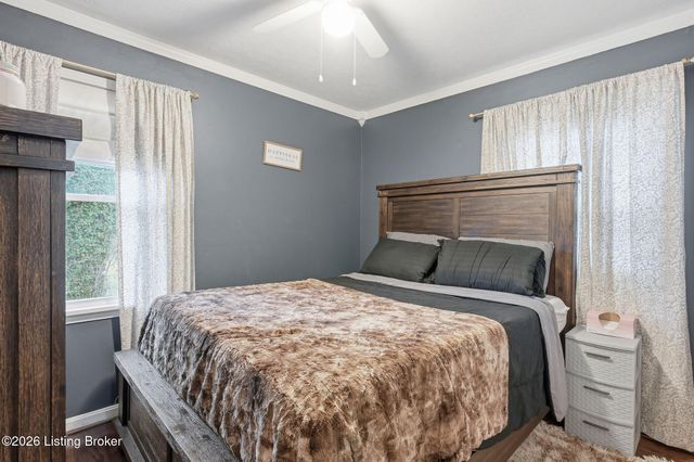 7404 Arapaho Dr, Louisville, KY 40214