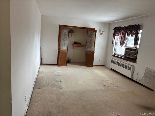 74-81 220th Street 2, Bayside, NY 11364