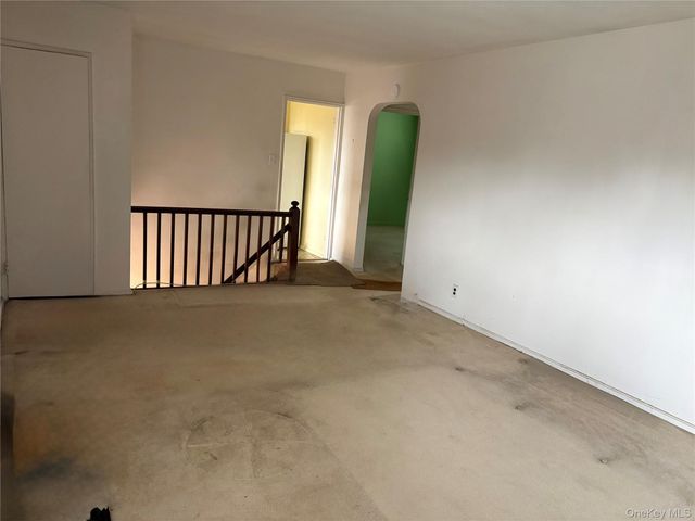 74-81 220th Street 2, Bayside, NY 11364