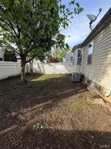 2659 Liberty Gardens Drive, Florissant, MO 63031