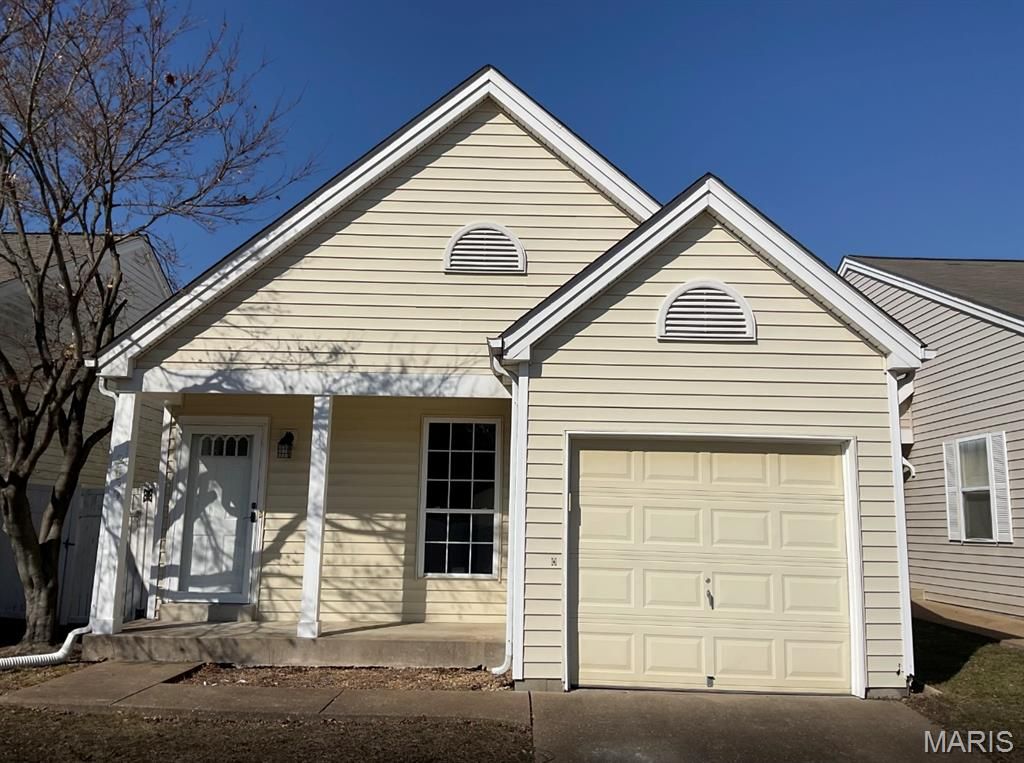 2659 Liberty Gardens Drive, Florissant, MO 63031