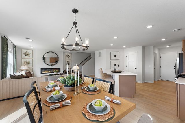 1044 Adamstown Drive, Rosemount, MN 55068