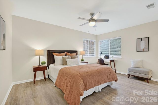 1047 Sardis Cove Drive, Charlotte, NC 28270