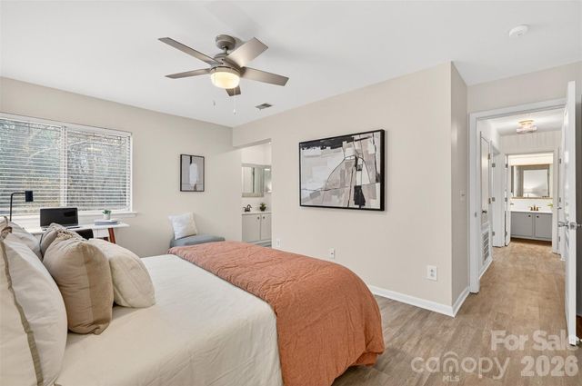 1047 Sardis Cove Drive, Charlotte, NC 28270