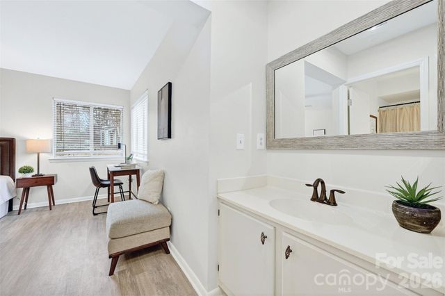 1047 Sardis Cove Drive, Charlotte, NC 28270