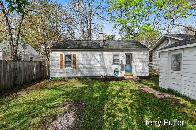 58 Lamora Avenue, Battle Creek, MI 49037