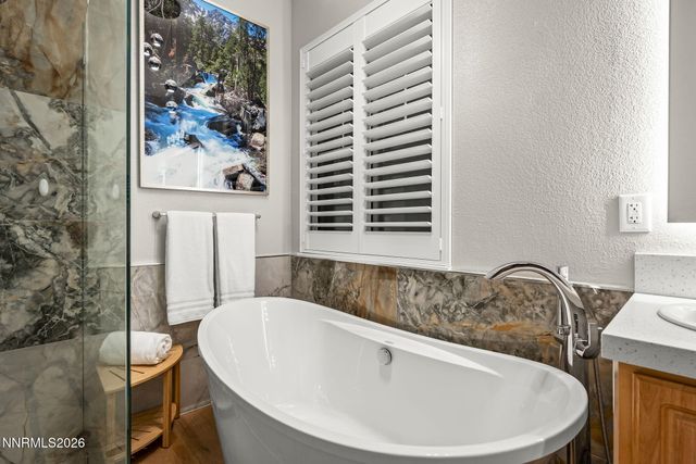 2740 ALBAZANO Drive, Sparks, NV 89436