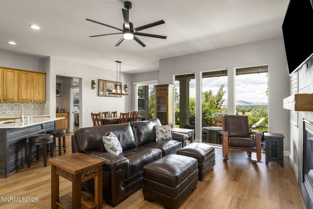 2740 ALBAZANO Drive, Sparks, NV 89436