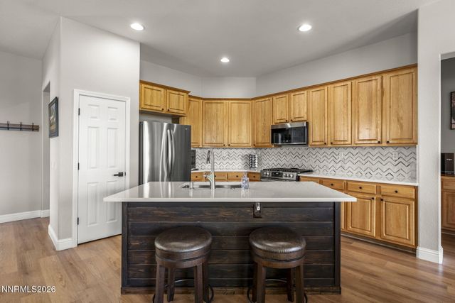 2740 ALBAZANO Drive, Sparks, NV 89436
