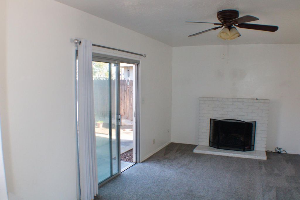 Image 21 of property listing at 881 W Rialto Avenue, Clovis, CA 93612