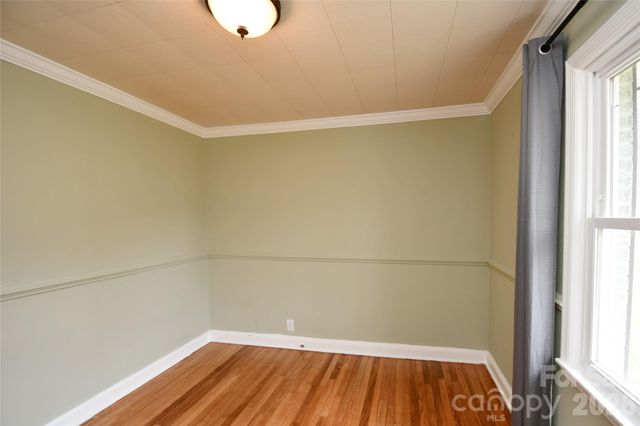 1650 Hughes Gap Road, Bakersville, NC 28705