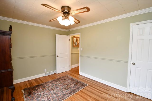 1650 Hughes Gap Road, Bakersville, NC 28705