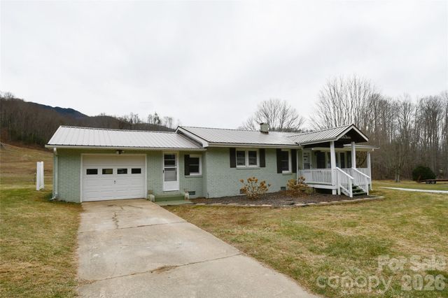 1650 Hughes Gap Road, Bakersville, NC 28705