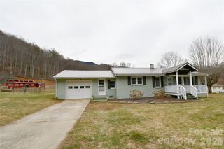 1650 Hughes Gap Road, Bakersville, NC 28705