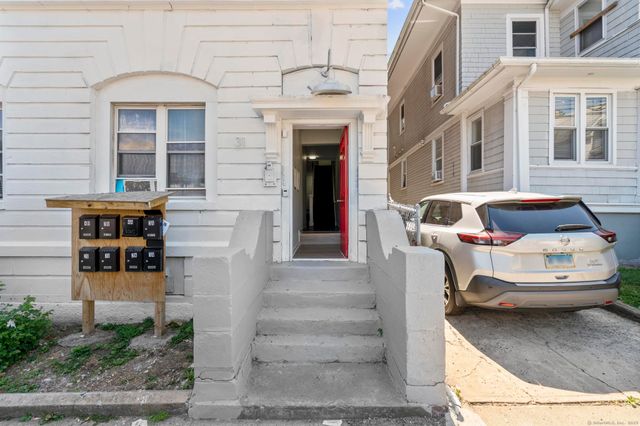 31 Whittier Street, Bridgeport, CT 06605