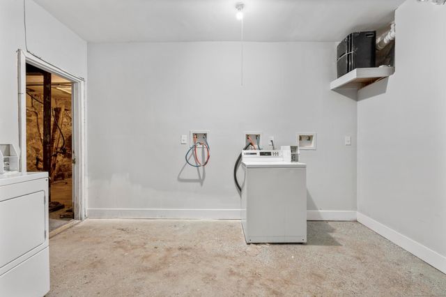 31 Whittier Street, Bridgeport, CT 06605