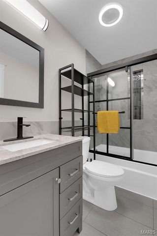 5717 Lansdowne Avenue, St Louis, MO 63109