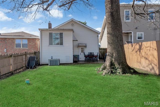 5717 Lansdowne Avenue, St Louis, MO 63109