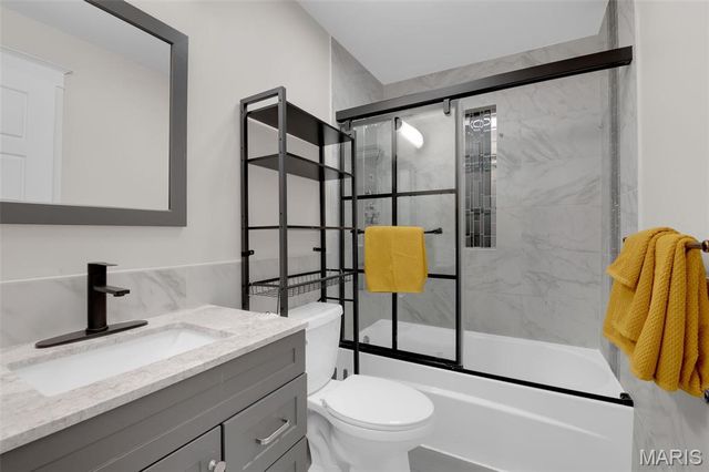 5717 Lansdowne Avenue, St Louis, MO 63109