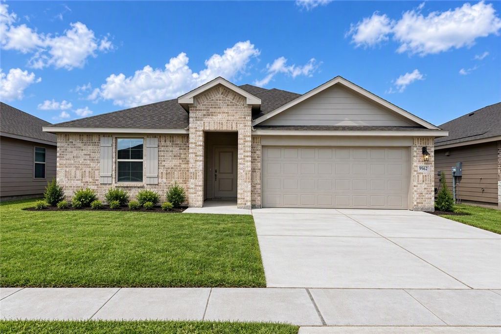 7614 Lacey Dr, Corpus Christi, TX 78414 — exterior