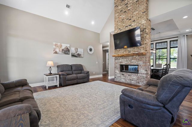 99 Bass Road, Warner Robins, GA 31088