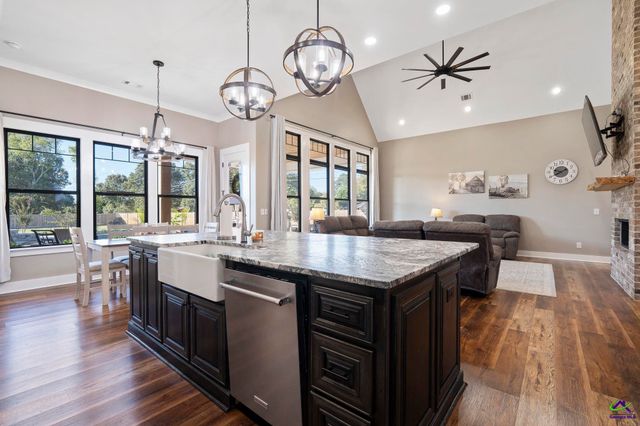 99 Bass Road, Warner Robins, GA 31088